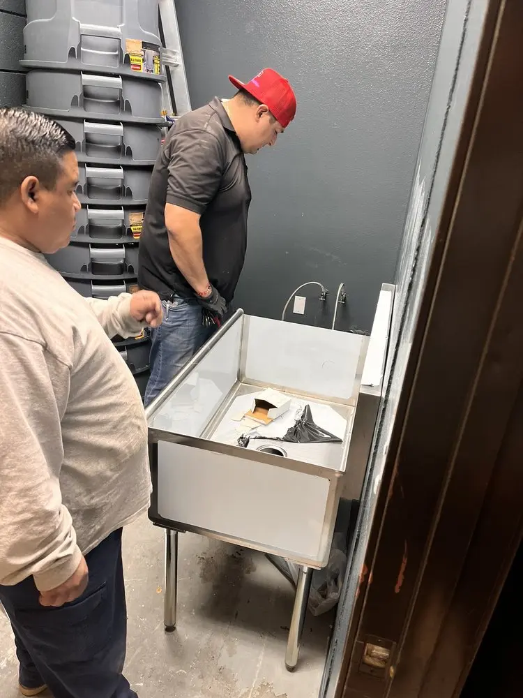 Commercial plumbing and sink installation in Manhatten